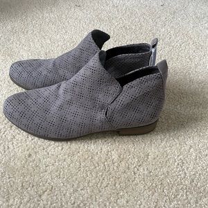 Gray Dr. Scholls boots
